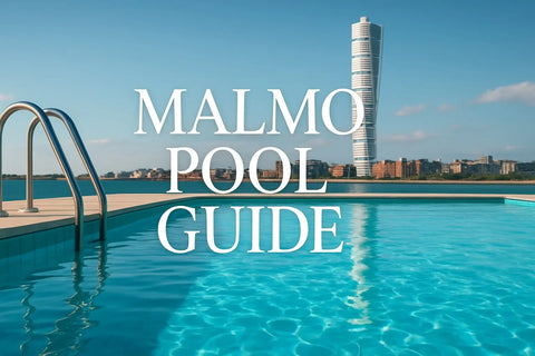 Klar blå poolvatten med metallstege och modern skyskrapa i Malmö.