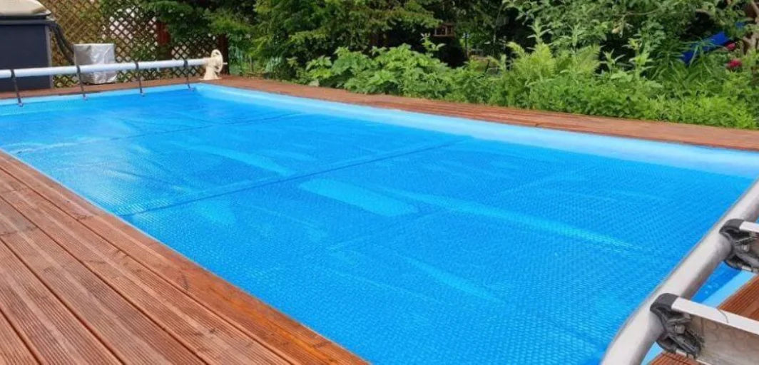 Hur lång tid tar det att installera ett pooltak?