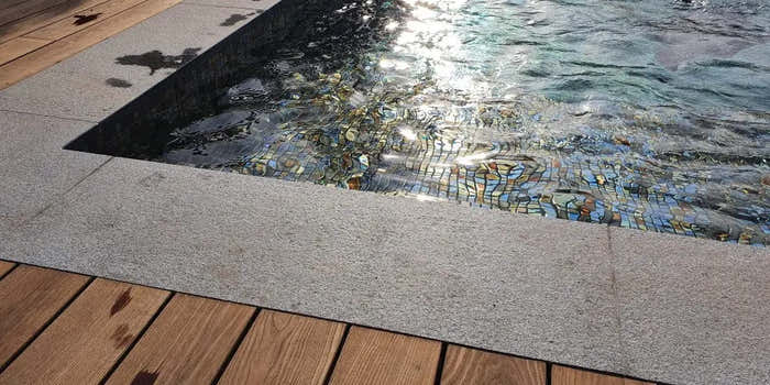 Natural stone pool coping
