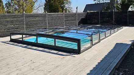 Low pool enclosure – Icon KIT