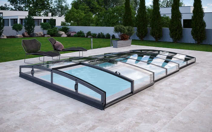 Low pool enclosure – Infinity