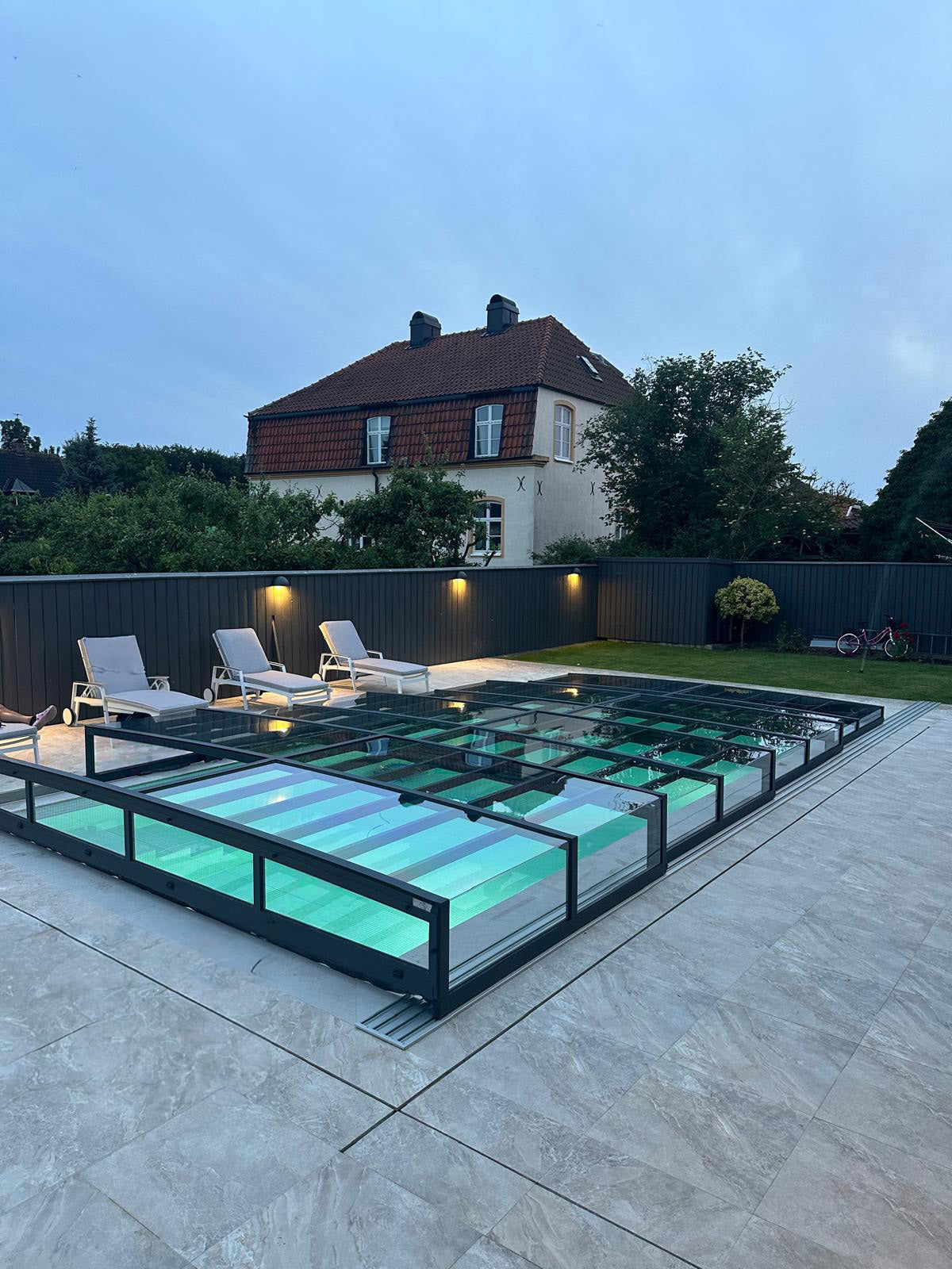 Pool Roof ICON KIT S2 4×8 (clear glass, side door, single track, anthracite)