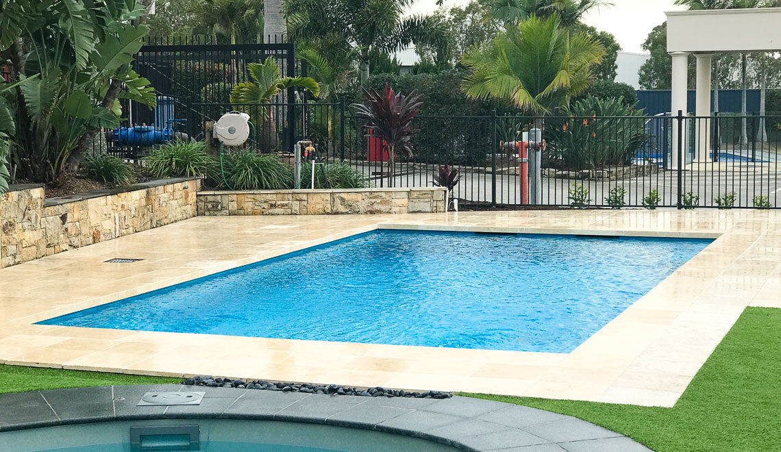 Leisurepools Elite High Waterline 3.8×8.1-9.1m, 1.5m deep