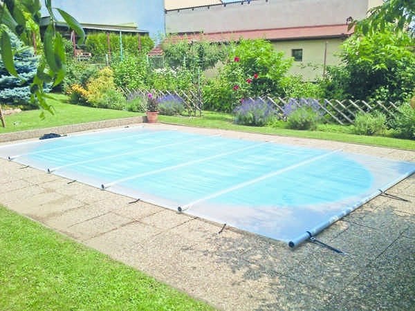 Pool cover with rolling top for 4×8 POOL incl. remote control