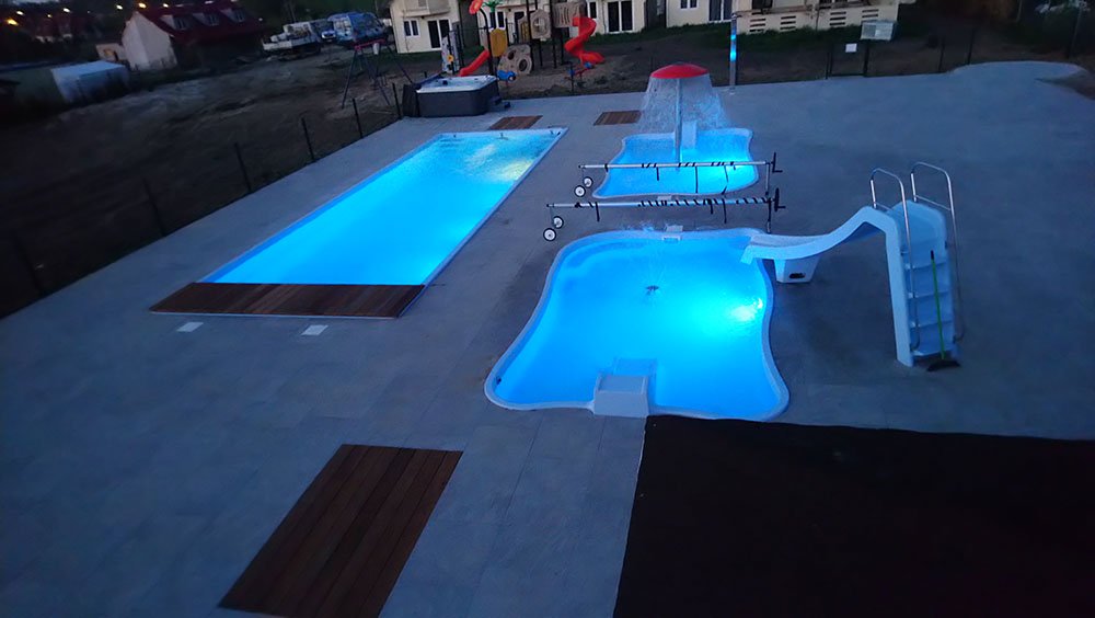 Glasfiberpool Bahama 11 11.10m x 3.75m x 1.50m