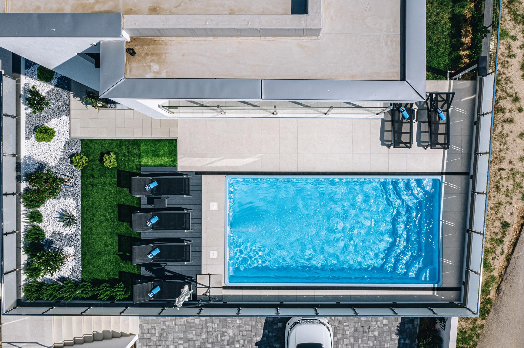 Glasfiberpool Aruba Plus 8.00m x 3.70m x 1.50m