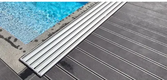 Silver metal pool deck ramp – ribbed surface, additional rails, for a Nivokit Galant pool enclosure