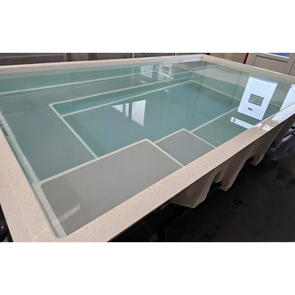 Lång rektangulär glastopp konferensbord med ljus beige marmorerad stenbas för wellness pool Mira390