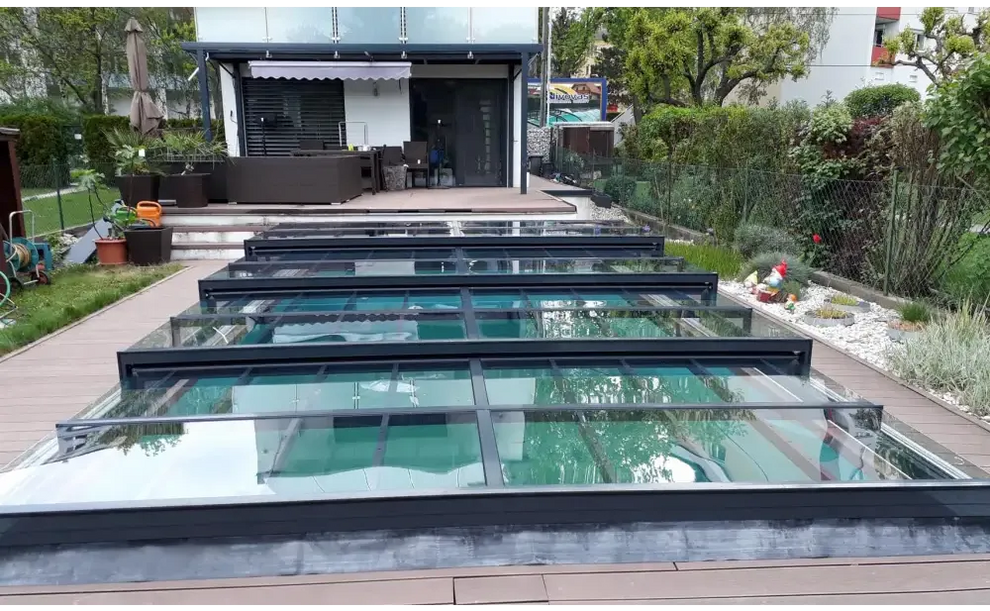 Pooltaket Icon med sarg klarplast antracit, modern glasöverdrag med svart ram