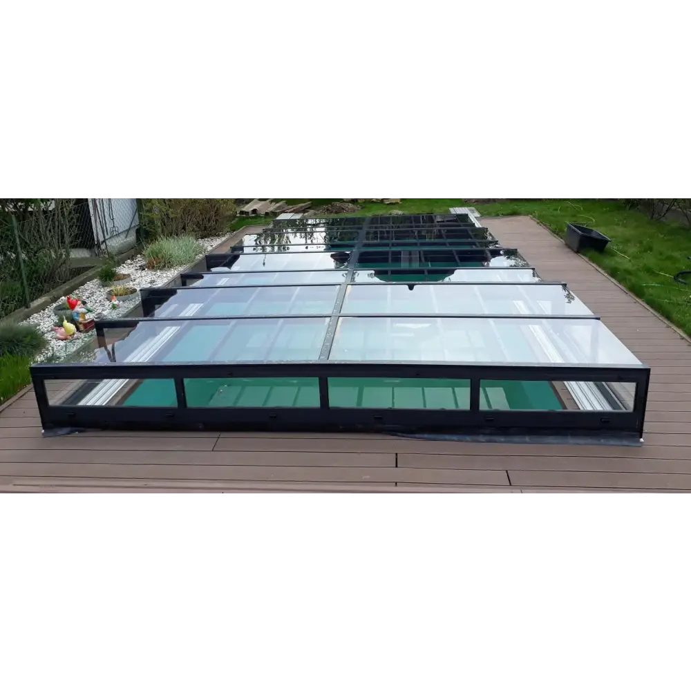 Pooltaket Icon 4x8 Uden med svarta ramar och moderna glastakpaneler