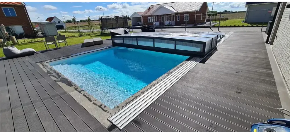 Pooltaket Icon 4x8 uden med rektangulärt glastak i blått vatten