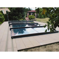 Modern svart ram och glaspaneler i Pooltak Mästare Plus