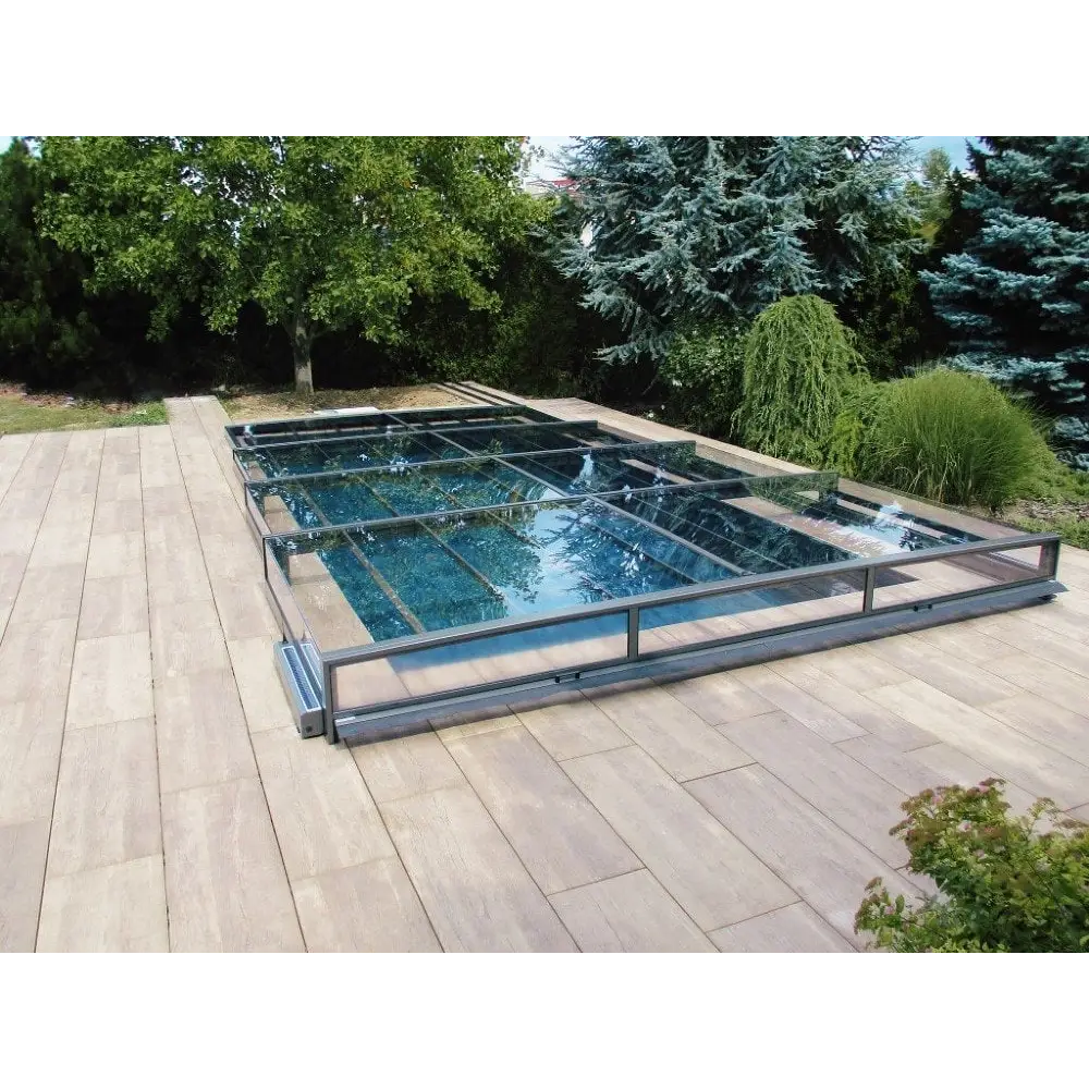 Modern Pooltak Mästare Plus med svart ram och glas för skydd