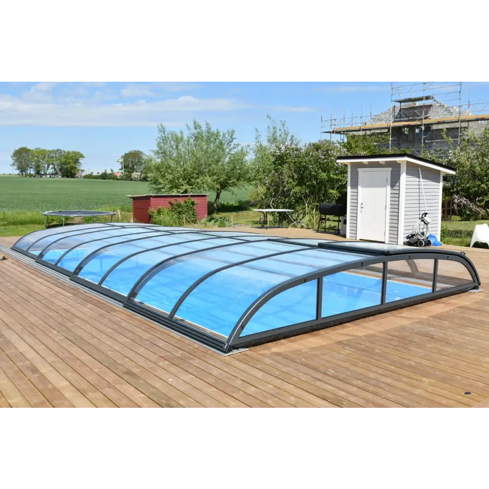 Pooltak Nivo Kit 860ms med modern valvformad design och svarta ramar