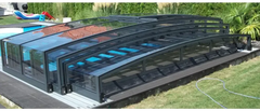Special pool enclosure – RAL7016 anthracite profiles, black frame, clear panels