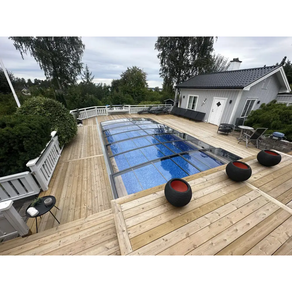 Elegant pooltak Sydney med flexibilitet för pool i trädeck