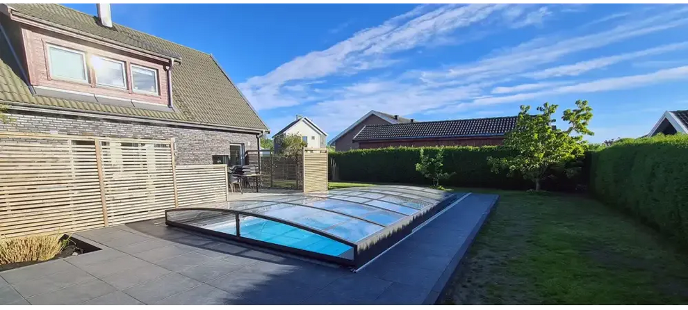 Elegant Pooltak Sydney 3x5 i transparent glas med klar glas och svart ram