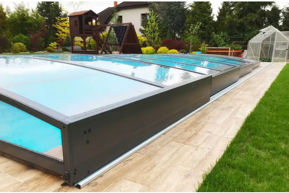 Elegant Pooltak Sydney 3x5 med transparent glas och mörkgrå ram