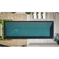 Pooltime exklusiv infinity med turkost vatten och svart kakel