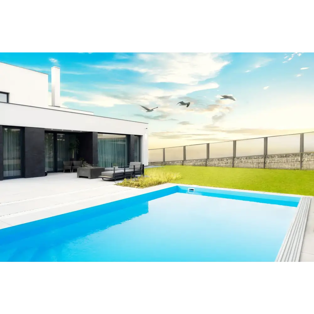 Modern villa med thermopp poolpaket Qbig: rektangulär pool med klarblått vatten